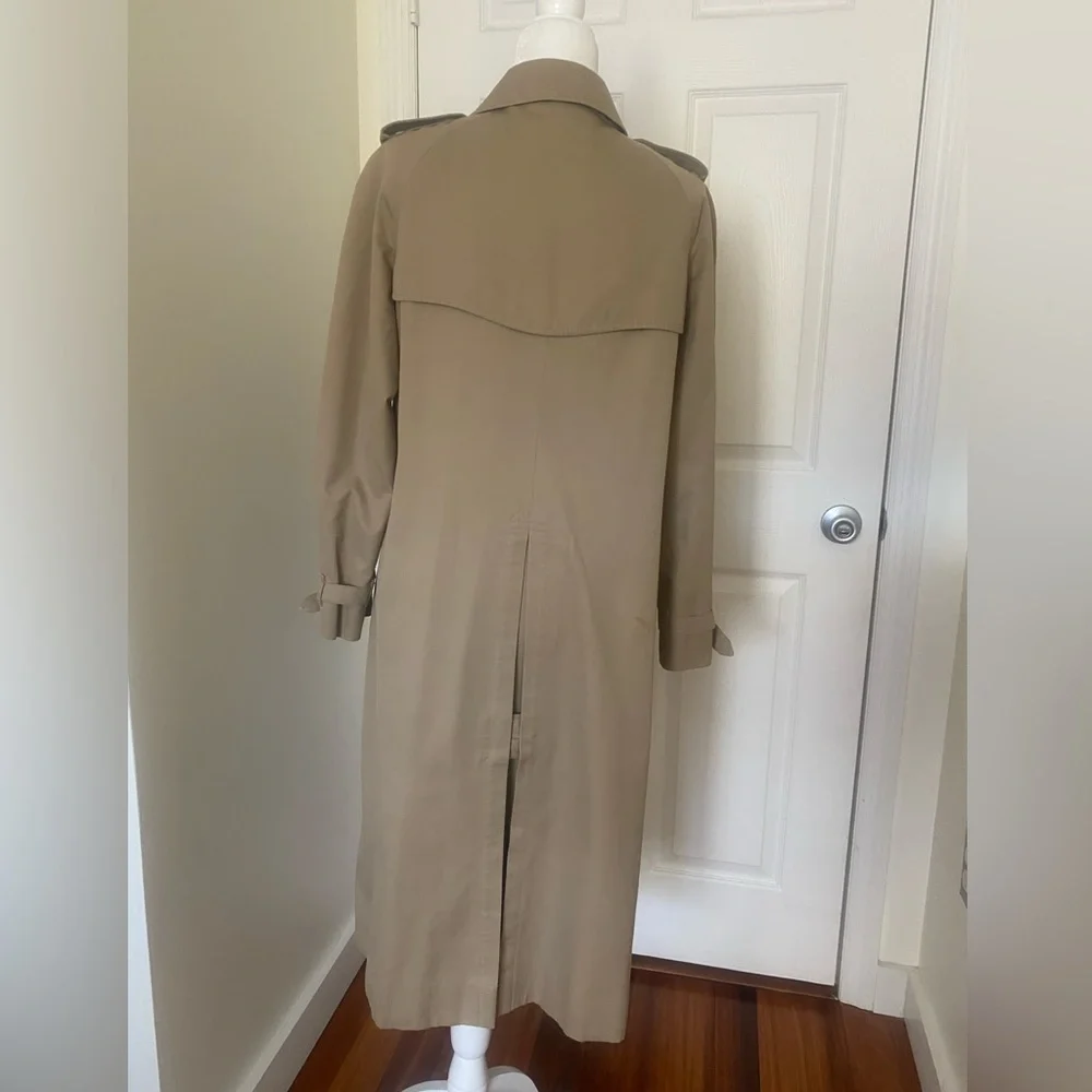 Burberry Trench Coat - Picture 6 of 17